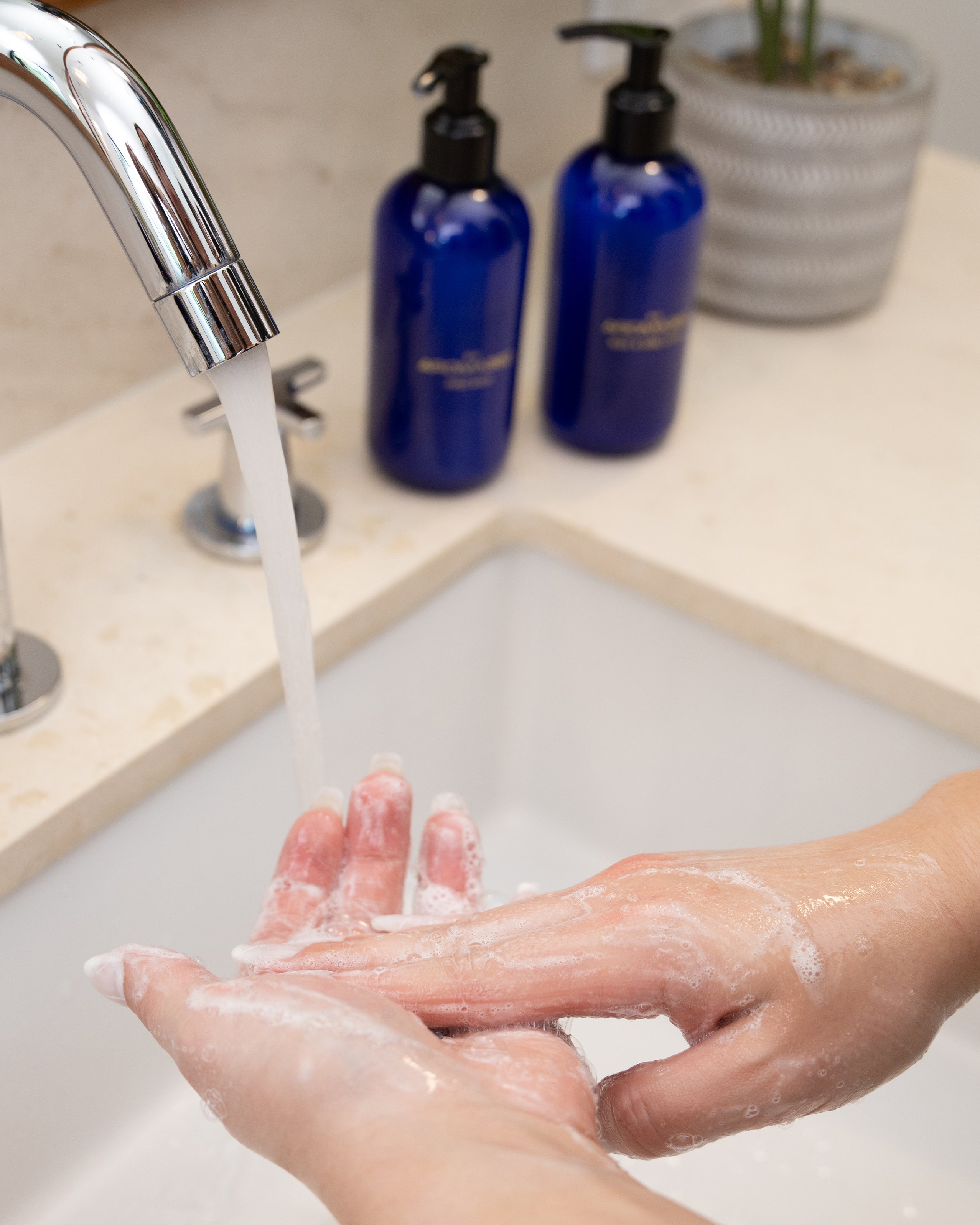 Lavado de manos azul